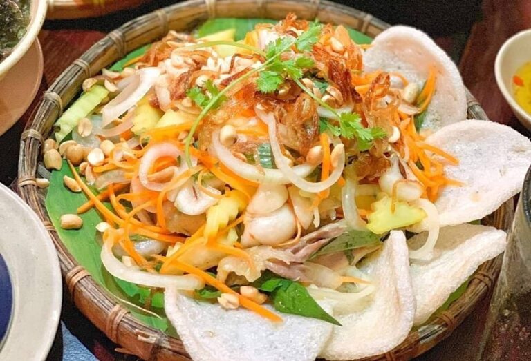 gỏi gà măng cụt Lái Thiêu