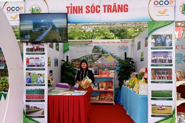 gian hàng OCOP Sóc Trăng tại hội chợ xúc tiến thương mại
