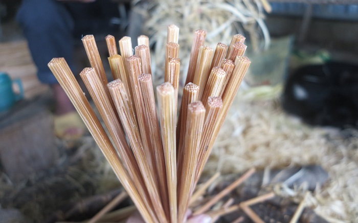 Đũa cau nàng rưng Phúc Trạch: Sản phẩm thủ công bền, sạch và giữ trọn hương rừng