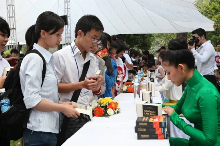 khát vọng làm giàu của thanh niên Việt Nam